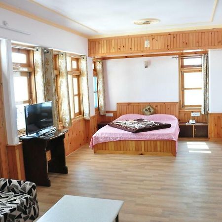 Sara Hotel Нарканда Екстериор снимка