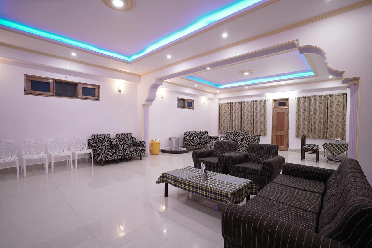 Sara Hotel Нарканда Екстериор снимка